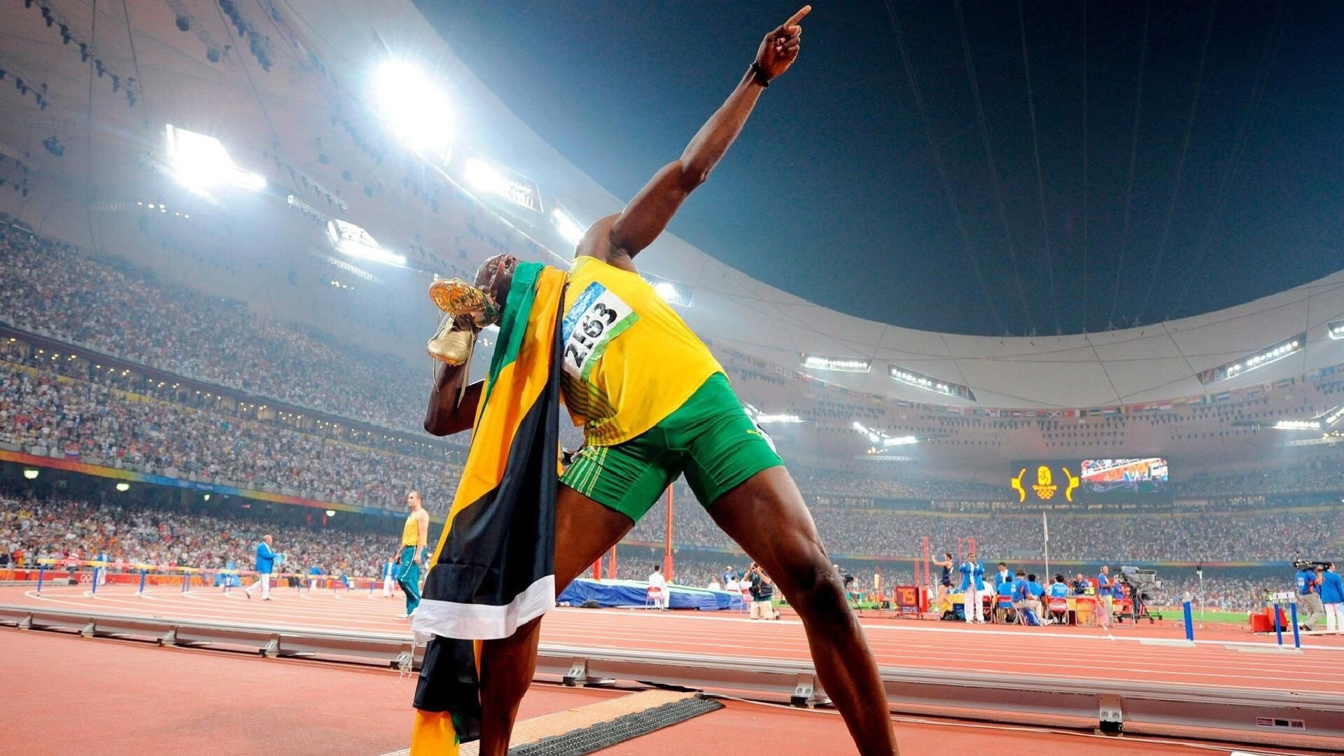 全明星周末球迷投票热情高涨彰显篮球全民参与，nba全明星球迷投票占多少