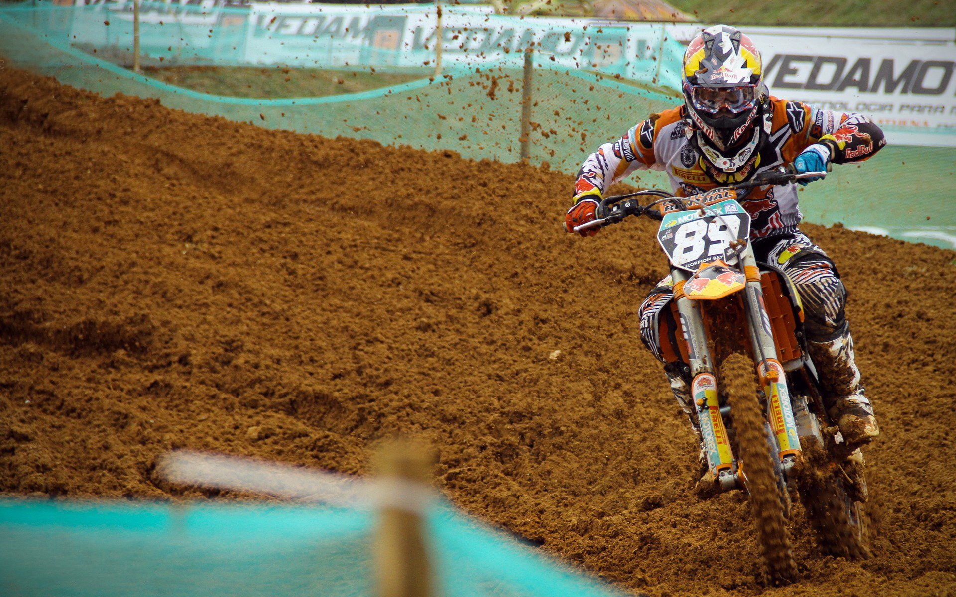 东契奇突破乔丹得分纪录，NBA历史神迹再现，东契奇三次单挑乔治